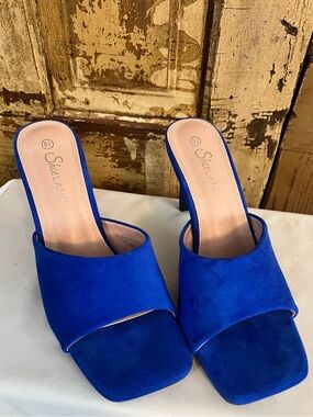 Cobalt Blue Mule Heels | Square Toe | Stiletto Pumps | Size 8.5